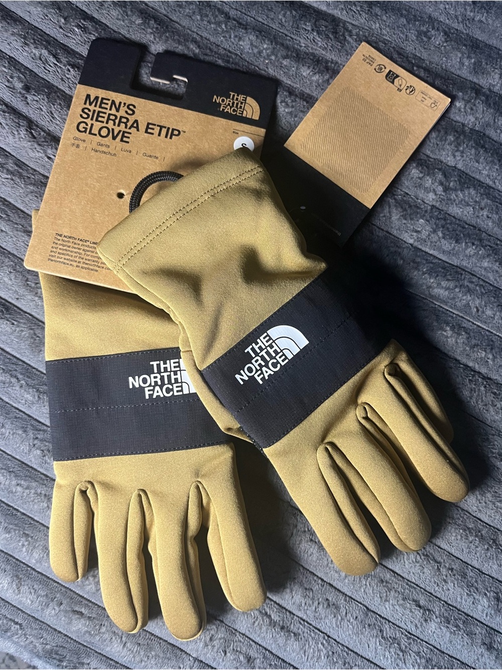 The North Face Men’s Sierra Etip Gloves — Olive/Black